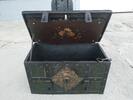Europa Soldtruhe Kriegskasse, Soldtruhe, Eisentruhe Breite 66, Höhe 36, Tiefe 36 cm. -