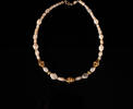   Halskette mit römischen Goldperlen und Achatperlen  563.52 £476.82 £  +  42.48 £ shipping