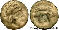FRANCE Potin à la tête casquée et au sanglier CENTER, UNSPECIFIED Ier siècle avant J.-C. (18,5mm, 3,15g, 2h) -