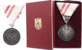 Olympiaden Medaille 1964 Winterspiele. dunkle Patina, BU