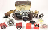 Deutsches Reich / Wetzlar Leica III mit Leitz Elmar f = 5 cm 1 : 3,5 und Summitar f = 5 cm 1 : 2 / Zubehör -
