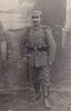 Deutsches Reich Ansichtskarte / Postkarte / Fotokarte / Soldat in Uniform mit Ausrüstung -