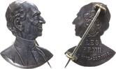 Vatikan Brosche Bronze versilbert Leo XIII (1878-1903) - auf seinen Tod, Brustbild nach rechts / Wappen und Datum, ca. 23,5 x 32 MM, ca. 7 Gramm -