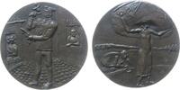 Kunstmedaillen Medaille Bronze Kallenbach Otto (1911-1992) Trippstadt, der Vater als Dorfbüttel beim Ausschellen / die Mutter bei der Feldarbeit (Heumac -