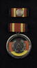 DDR Medaille Verdienstmedaille der DDR - mit Spange, Bandsteg und Etui -