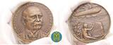 Karl Goetz Bronzegussmedaille 1909 Zeppelin-Langstreckenflug von Friedrichshafen nach Berlin. Mit Etui. EF