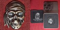 Palau 5 Dollars 1 Oz Unze Silber Pirate Skull Piratenschädel Skulpturmünze Metallbox hat Delle -