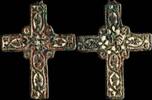 RELIGIOUS CROSS AND CRAFTS Religious Cross, XVI-XVII centuries, 45x34 mm. -