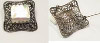 Silberfarbenen Brosche mit Perlmutt antiker Modeschmuck -