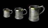 Medieval & later artifacts De luxe set of 3 English pewter and brass measuring mugs, c.18th. cent -