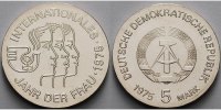 Deutschland, DDR 5 Mark Jahr der Frau, Ku.-Ni.,<b>-Archivbild-</b> -
